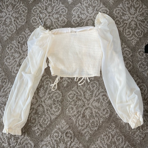 Brand new blouse - Picture 2 of 4